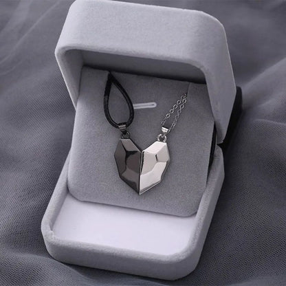 2Pcs Magnetic Couple Necklace Friendship Heart Pendant Wish Stone Distance Faceted Charm Necklace Women Valentine&#39;s Day Gift